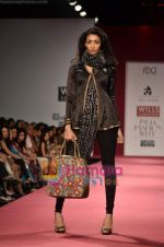 Model walks the ramp for Ritu Kumar show on Wills Lifestyle India Fashion Week 2011 - Day 2 in Delhi on 7th April 2011 (24).JPG